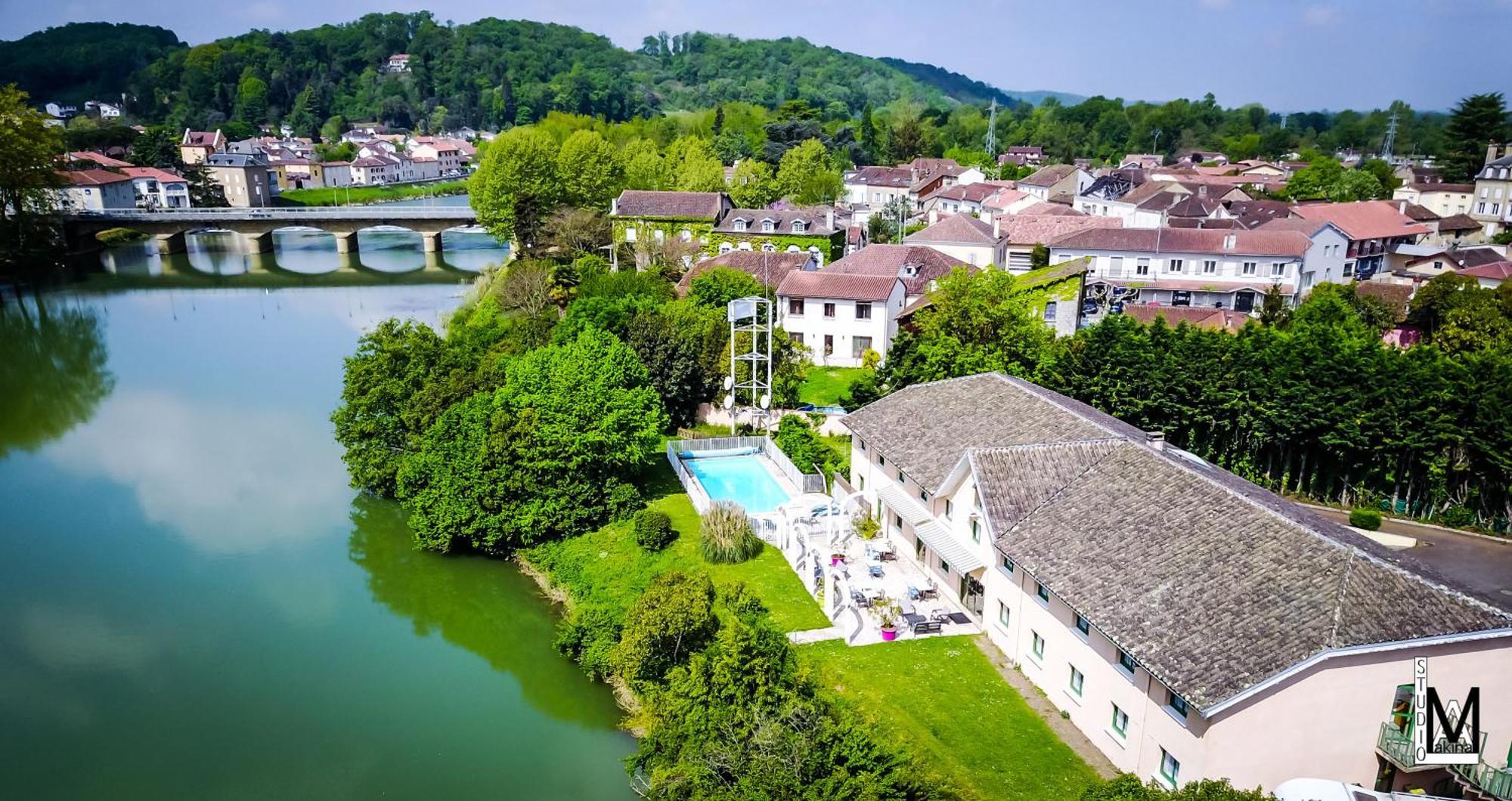 N'Atura Hotel Aire-sur-l'Adour Exterior photo