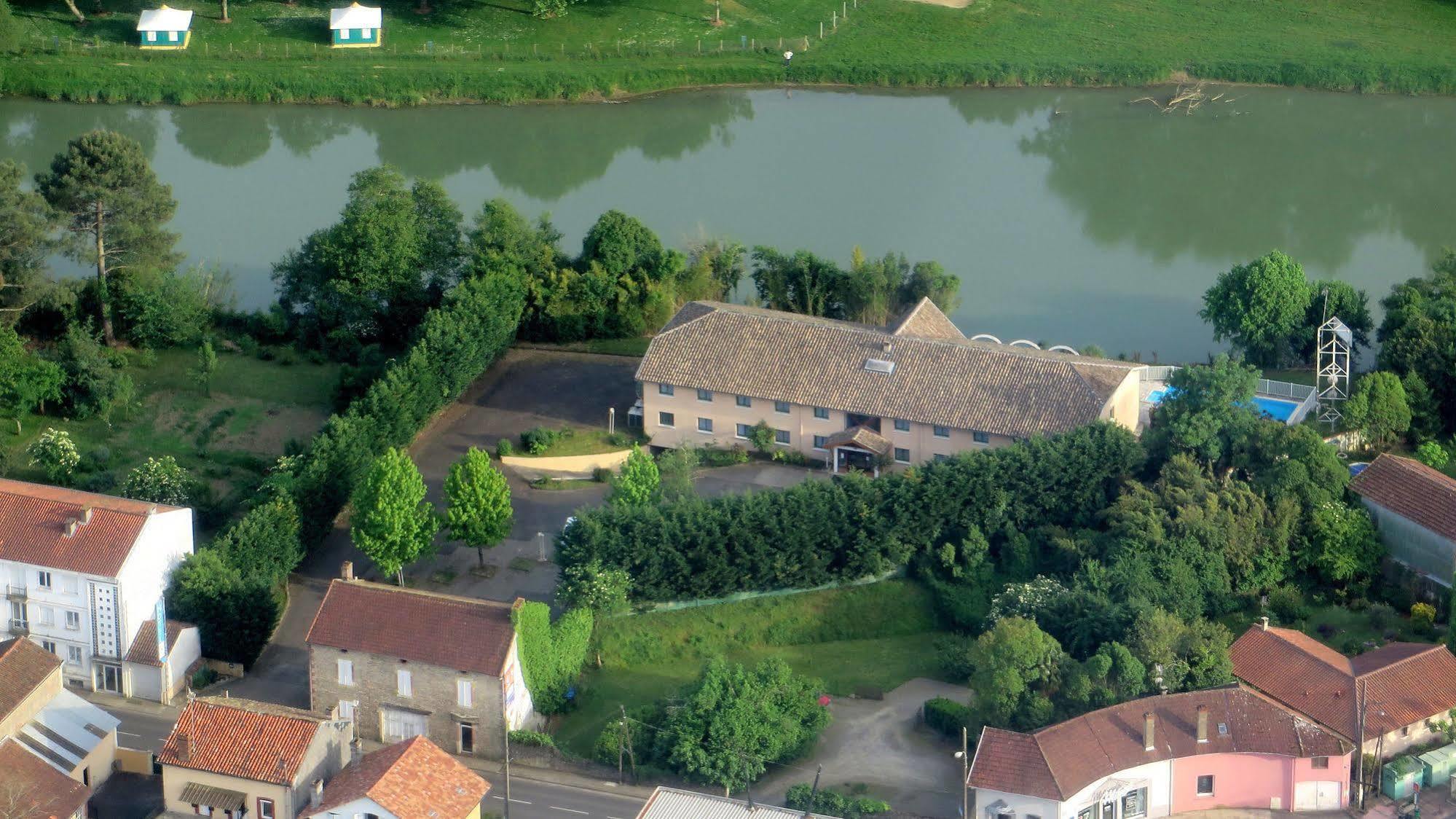 N'Atura Hotel Aire-sur-l'Adour Exterior photo